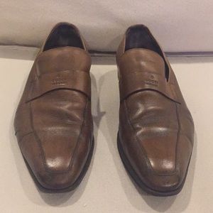 Brown Gucci Loafer + free iPod Shuffle